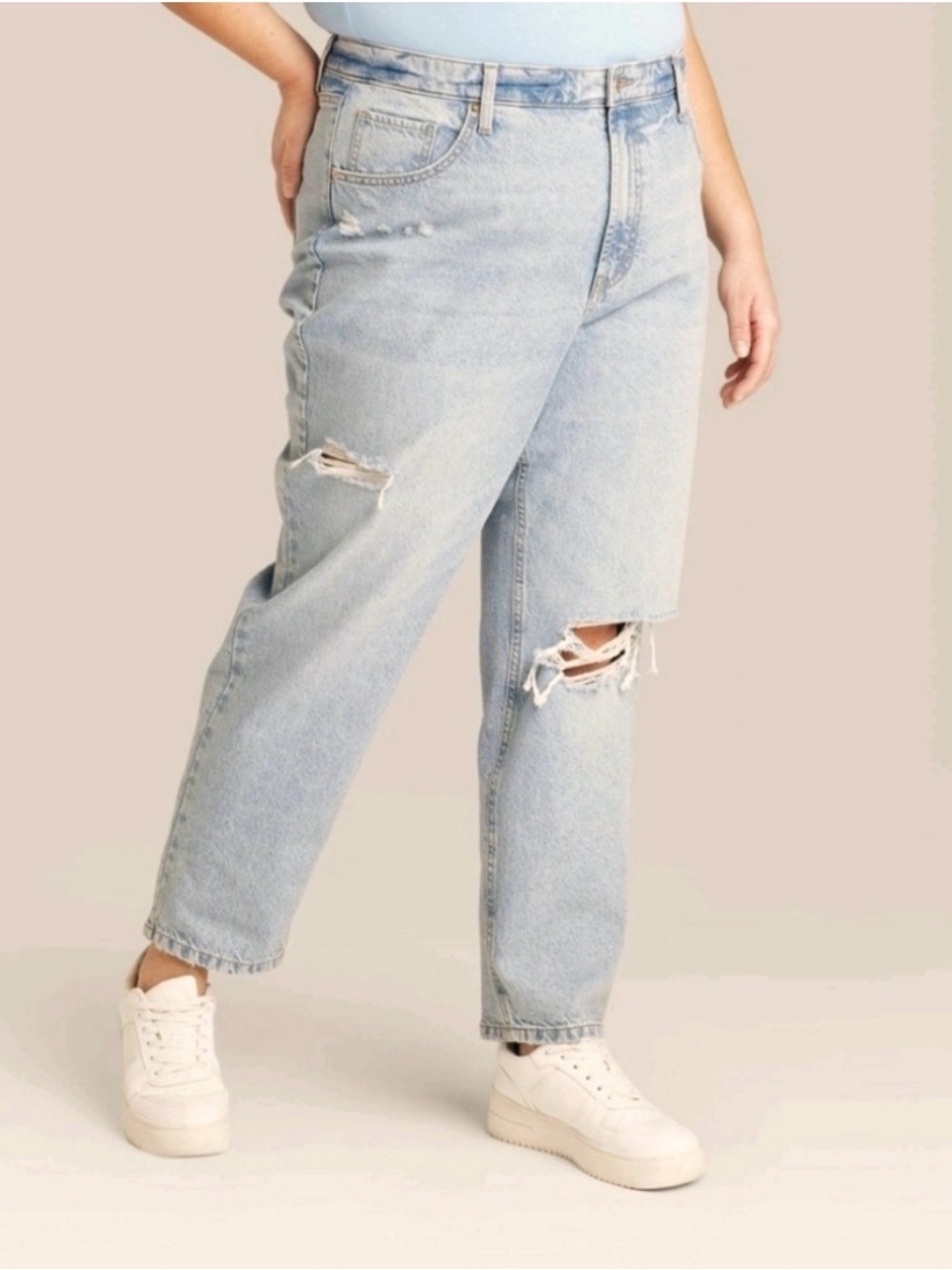 Light Wash Distressed Women's Tapered Jeans